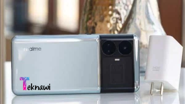 هاتف Realme GT5 240W يعد أسرع هاتف في الشحن في العالم